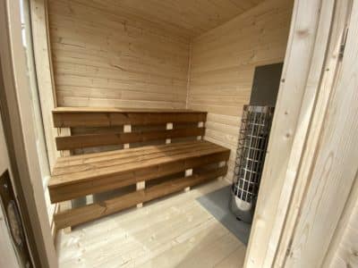 interieur cube sauna